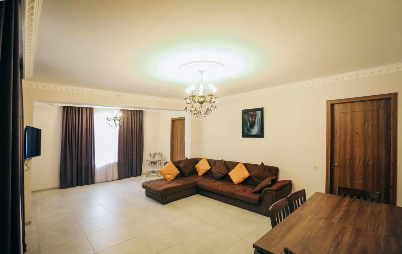 Bebo Babu Guest House كوتايسي المظهر الخارجي الصورة